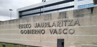 EAEko Zerbitzuetako langileak: LAB sindikatutik salatzen dugu Hezkuntza Saila ez dela zerbitzuetako langileen ratioak errespetatzen ari